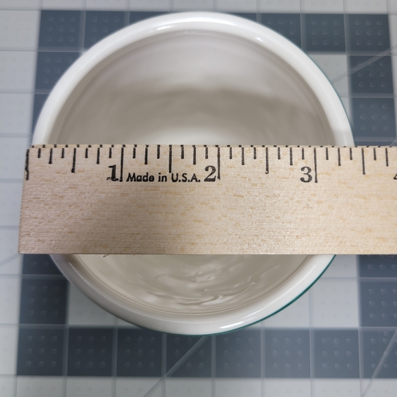 Pfaltzgraff Winterberry Embossed Coffee Tea Chocolate 12oz Mug Cover set - Lot 2 - Picture 13 of 13